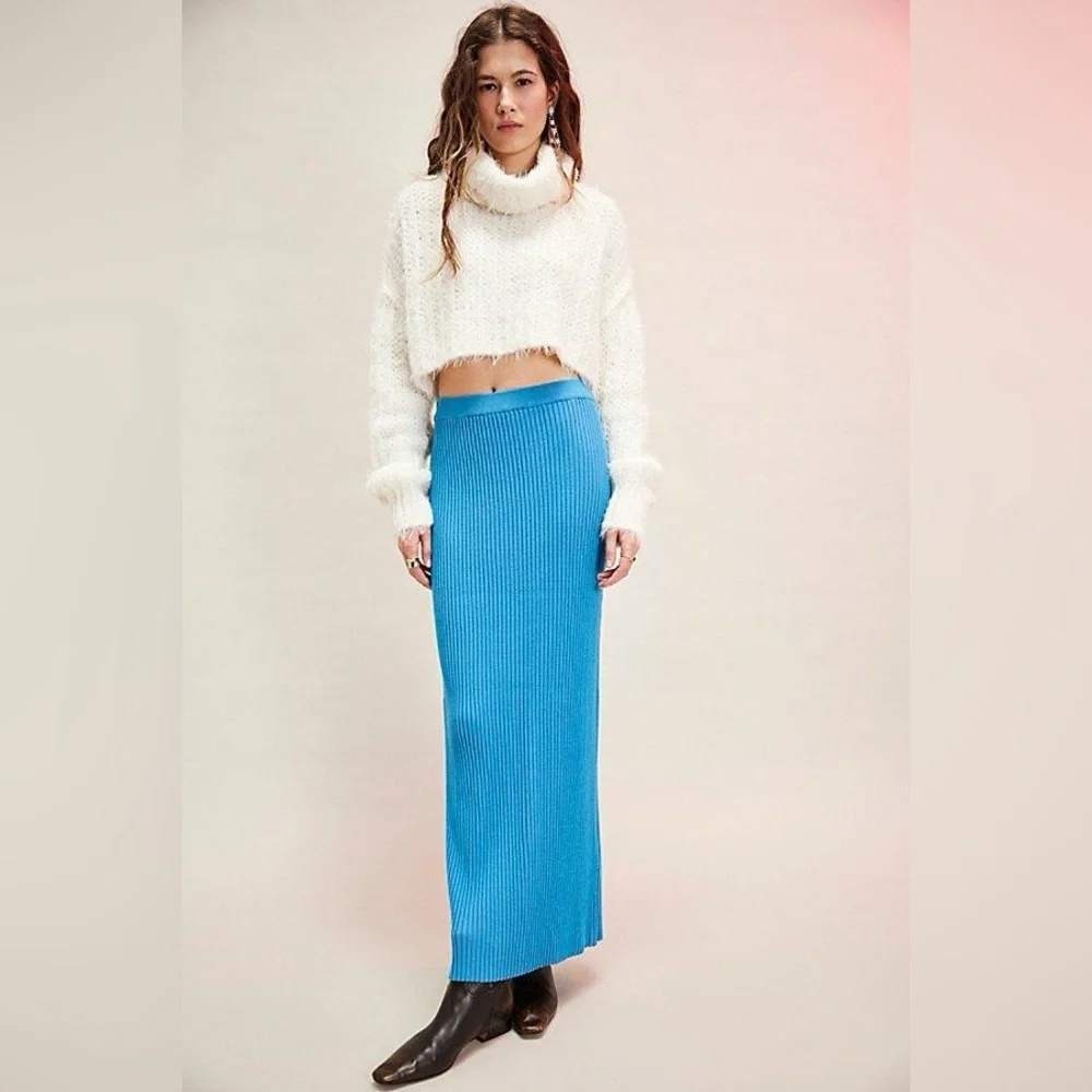 Free People Clara Ribbed Knit Maxi Skirt NWT Size S Baywatch Blue